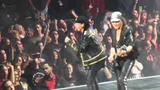 Rock You Like A Hurriacane : SCORPIONS At BARCLAYS CENTER Sat/Sep/12/2015