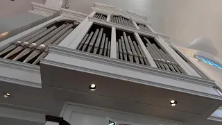 2001 Mander Organ, St. Peter's Episcopal Church, Ladue, Missouri