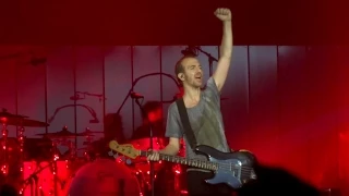 Calogero - Un Jour au Mauvais Endroit (Live) @ Lyon (02.12.2014) HD