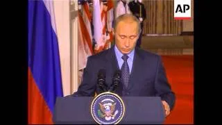 Bush and Putin hold joint news conference
