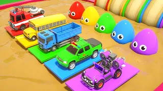Wheels On the Bus - Finger Family - Giant eggs and soccer balls - Baby Nursery Rhymes & Kids Songs