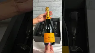 Veuve Clicquot Brut Champagne 75cl - Unboxing