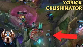This Fiora didn't stand a chance against my Lethality Yorick Ft. Thebausffs Gragors