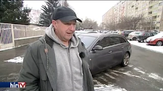 PANASZKÖNYV - Egy utat sem bírt ki a szervizből elhozott autó