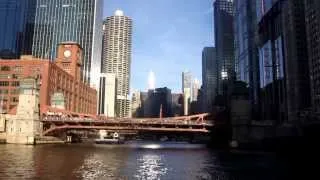 Boatride through Chicago River.