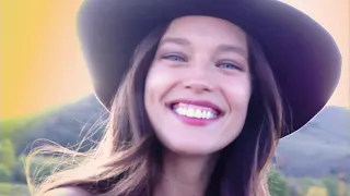 How to get Emily DiDonato’s Stunning SI Swim 2020 On Set Makeup Look