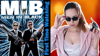 Men in Black is Hilariously Badass! | First Time Watching | Movie Reaction | Movie Review