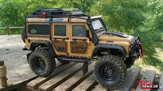 Camel Trophy - Traxxas TRX 4 Defender Land Rover mit Seilwinde beim Scalen - Wasserdurchfahrt