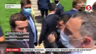 "Повторити долю Януковича": Зеленський тікає від журналістів