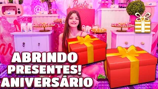 ABRINDO MEUS PRESENTES DE ANIVERSÁRIO DE 10 ANOS - Helena Start