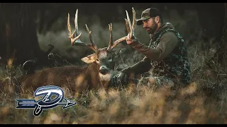 "2020" - Kansas Monarch with a Recurve - Traditional Bowhunting - The Push Archery Season 4