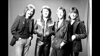 Smokie  -  Looking Daggers