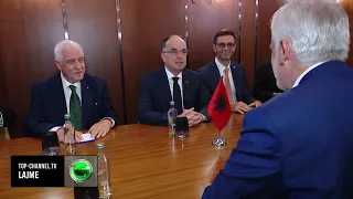 Top Channel/ “Të forcojmë faktorin shqiptar”, Begaj takon krerët e politikës shqiptare në RMV