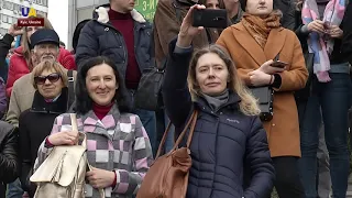 Planned Debate Becomes Poroshenko Rally