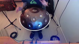 Flowra Sound Handpan - E Equinox 16 ember steel