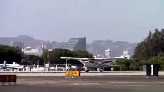 Plane Spotting: Cessna 172 at Santa Monica Airport