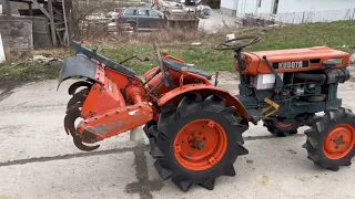 Japonský malotraktor Kubota B7000