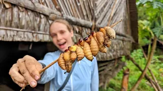 Trying Jungle Delicacy - Coconut Worms | Mentawai Tribe | Indonesia