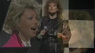 Elaine Paige & Barbara Dickson -  I Know Him So Well  -  1984.