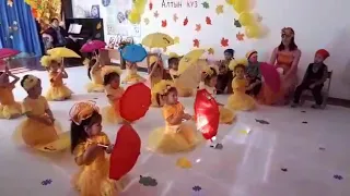 Зонтики детский танец