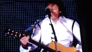 Blackbird por Paul McCartney en el Centenario 19/04/2014