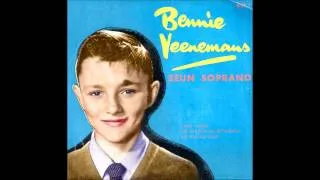 Bennie Veenemens - 13-year old Boy Soprano sings The Lord's Prayer in Afrikaans with NR