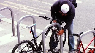 Undercover Cops Catch a Bike Thief in the Act | 20/20 | ABC News