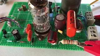 Emetteur GO PO à tubes à modulation clampé