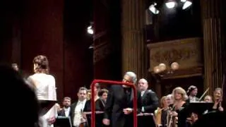 Domingo Gala at La Scala - Applause - Pre-performance!.AVI