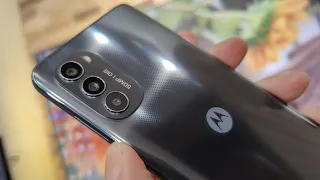 Motorola Moto G82 5G Review în Română (Stabilizare optică şi ecran AMOLED pe telefon midrange)