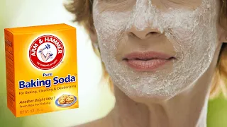 How To Apply Baking Soda On Your Face [3 Ways]