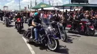 Hamburg Harley Days 2015 Parade startet vom Grossmarkt