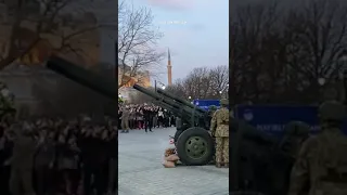 Sultan Ahmet Meydanı 105 mm çekili Obüs / İftar Atışı