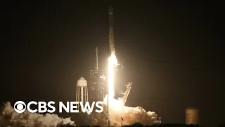 SpaceX launches lunar lander on flight to moon