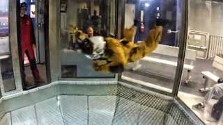 Vertical Wind Tunnel Parachute Training • Bodyflight