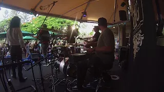 Round Mountain Girls - Drowsy Maggie (drum Cam)