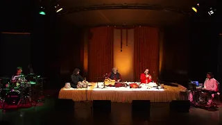 Raag Charukeshi performed by Pt  Vishwamohan Bhatt and Pt  Ronu Majumdar