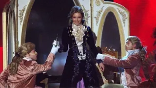 Thalia - Seducción - “Live Performance”  [7th Annual Latin Grammys 2006]