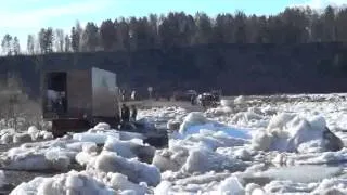 Ледоход мост через Макаровку