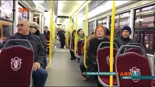 Самый длинный трамвай в Украине вышел на маршрут в Одессе