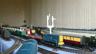 TRIANG OR LIMA OR AIRFIX OR BACHMANN OR MAINLINE MODEL RAILWAY ROLLING STOCK RUN THREE 140524