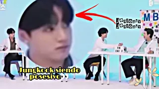 JUNGKOOK SIENDO POSESIVO!👀+JIMIN RIENDOSE DE LA ACTITUD DE JK😂🥰#jikook #jimin #jungkook #bts