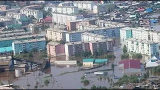 В РФ прорыв дамбы привел к затоплению города Тулун, жертвам и сотням пострадавшим.