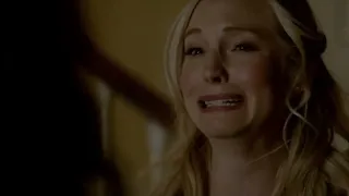 Caroline Wants To Turn Off Her Humanity And Snaps Elena's Neck - The Vampire Diaries 6x15 Scene