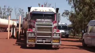 Road Trains  Australia .mpg