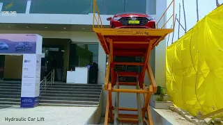 Hydraulic Car Lift | Hyundai Showroom