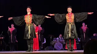 Калмыцкий танец - Государственный академический ансамбль народных танцев РБ им Файзи Гаскарова
