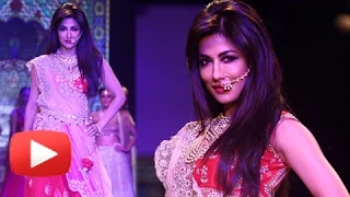 Hot Bride Chitranganda Singh Walks The Ramp - IIJW 2014 Day 1