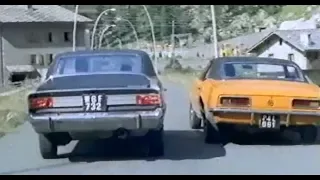 Inseguimento car chase - Porci con la P38 1978
