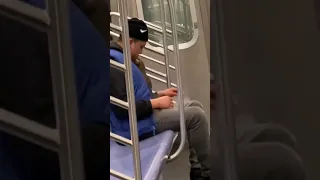 Mouse in the subway/ мышь в метро